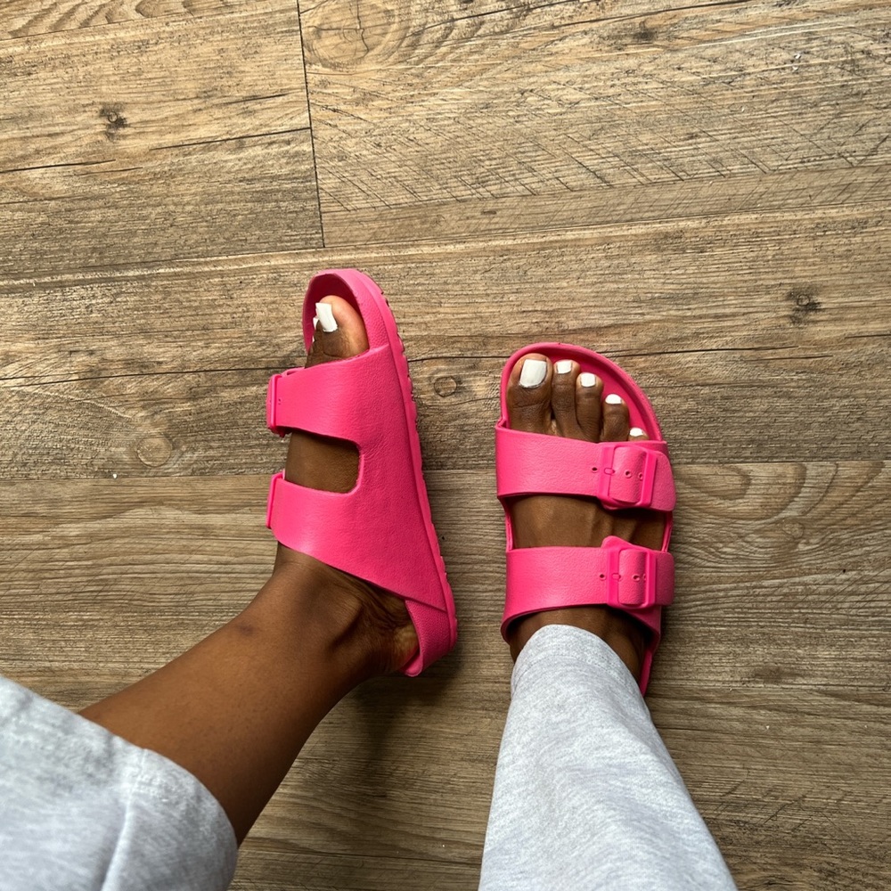 PINK SANDALS - Picture 4 of 4